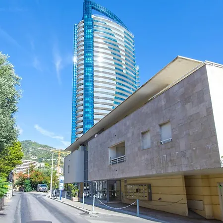 Proche Monaco - Joli - Parking - En アパート *
