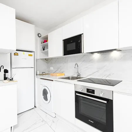 Proche Monaco - Joli Deux Pieces Renove - En Apartamento *